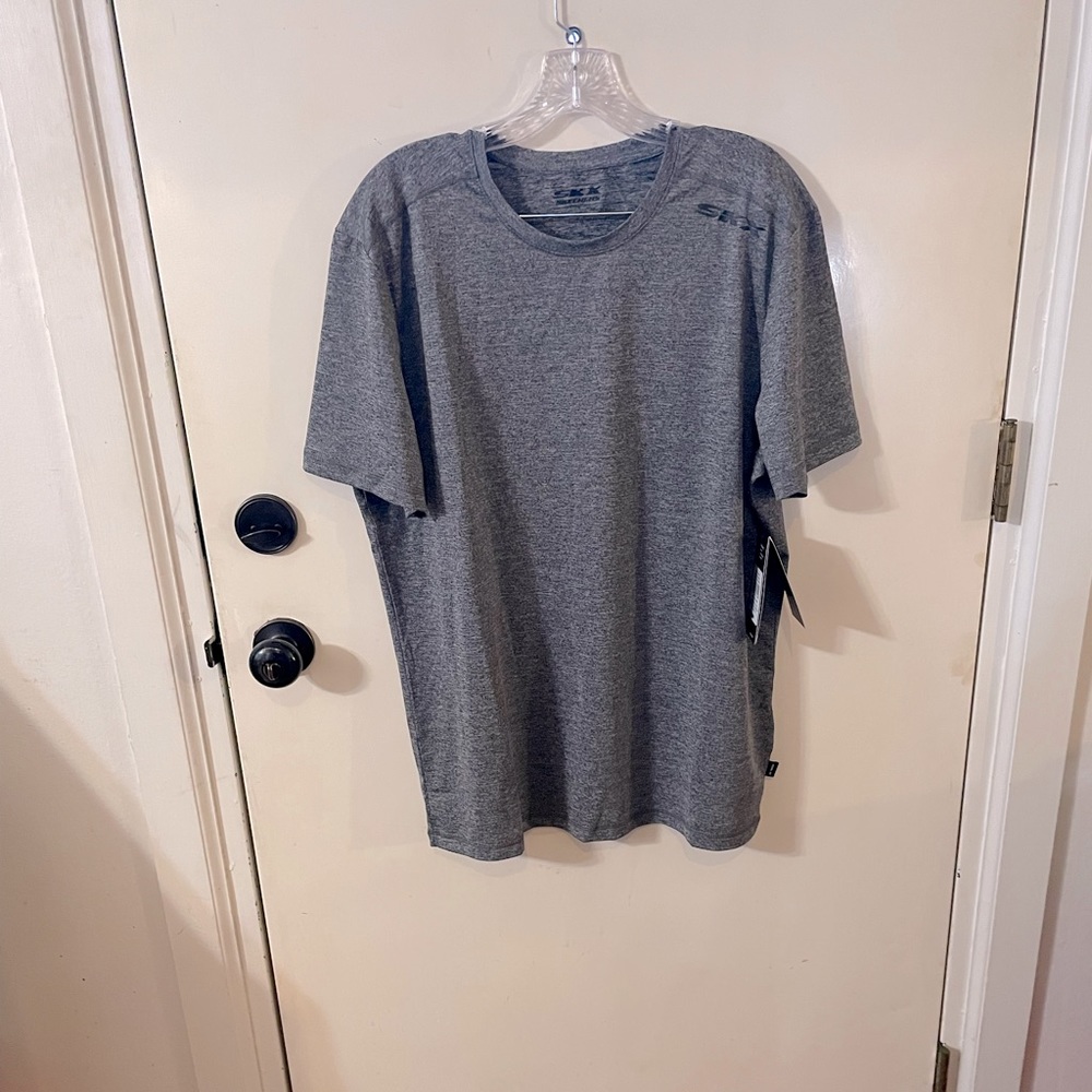Sketchers men’s- Sketcher-Air Tee, size L, crew neck, short sleeves.  SKX logo.
